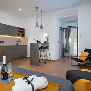  Apartment Deluxe Rooms&apartments Korzo